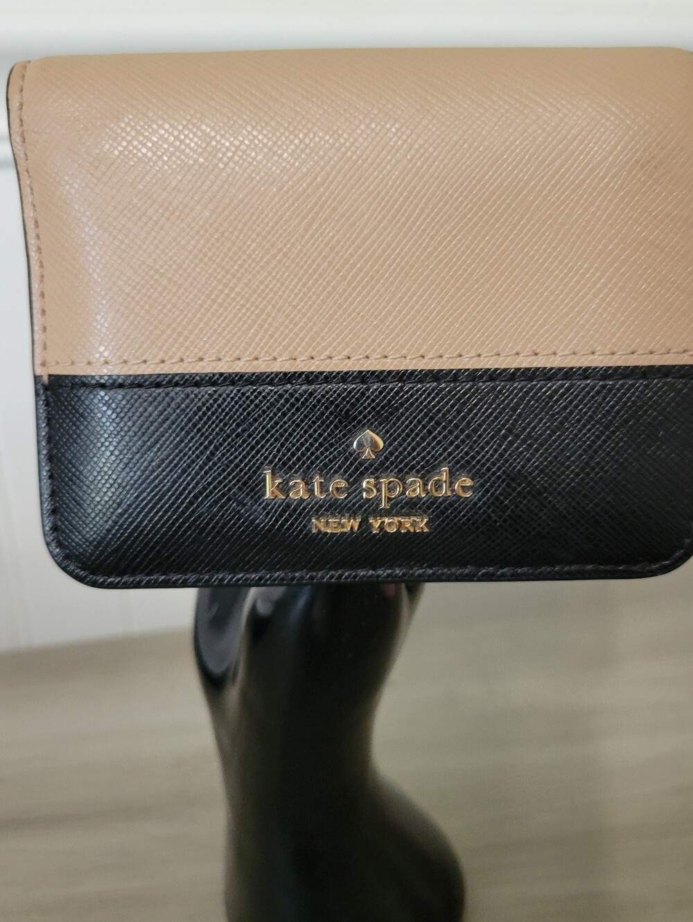 Kate Spade Madison Two-Tone Beige and Black Saffiano Wallet NWOT